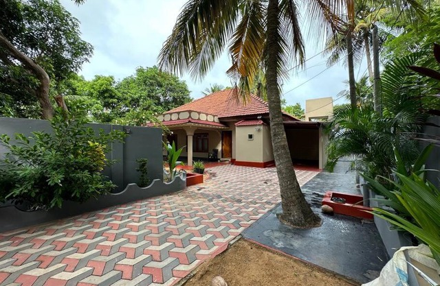 Villa in Kalviyankadu