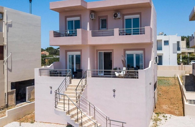 Villa en Koskinou cerca de Oasis Beach