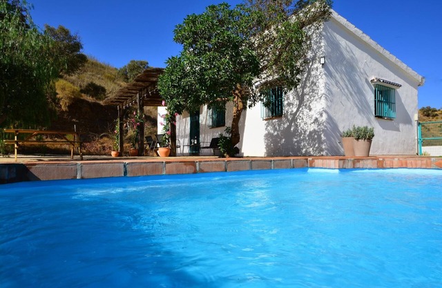 Villa en Málaga con piscina privada y vistas al mar