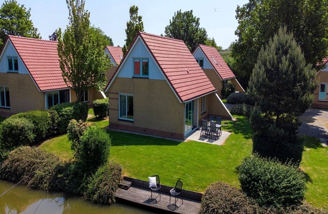 Villa en Países Bajos con Jardín