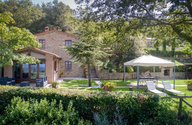 Villa en Poggioni con 3 habitaciones, capacidad 6