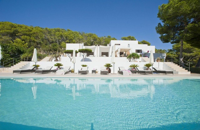 Villa en San Jose De La Atalaya con 6 habitaciones, capacidad 12