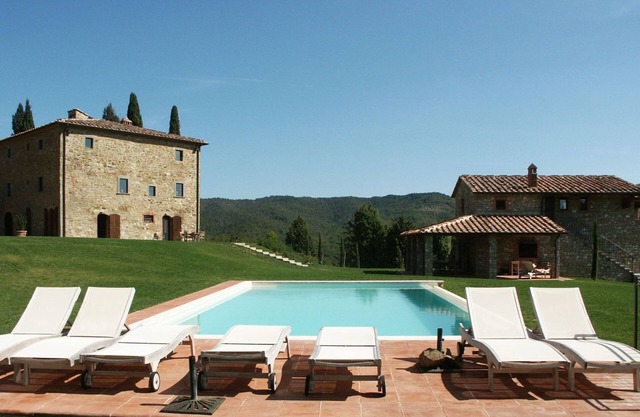 Villa en San Vincenti con 7 habitaciones, capacidad 16