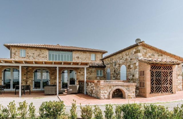 Villa en Santa Chiara con 8 habitaciones, capacidad 16