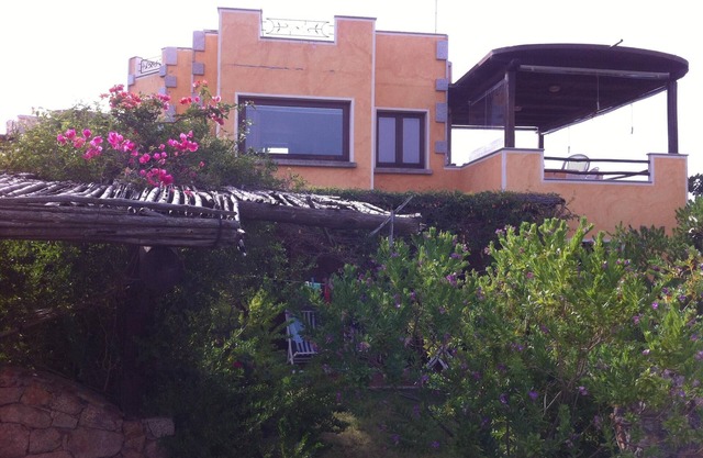 Villa en Cerdeña Mono familiar con vista al mar y la isla Tavolara