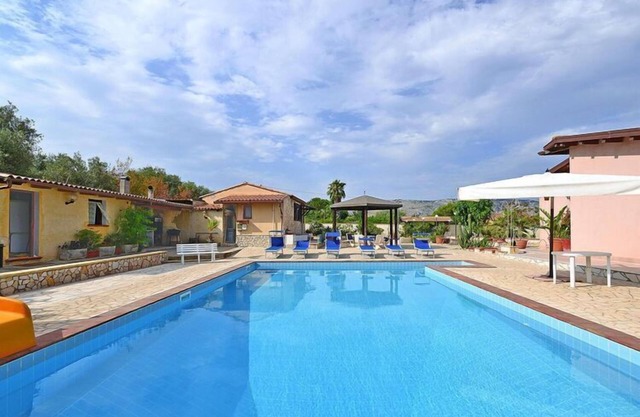 Villa en Sicilia con piscina privada y jardín