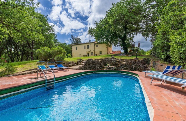 Villa en Sovicille con 6 habitaciones, capacidad 10