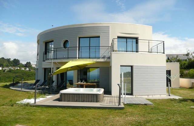 Villa en Telgruc-sur-Mer con vistas al mar y jacuzzi