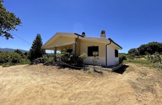 VILLA en el campo en Cerdeña