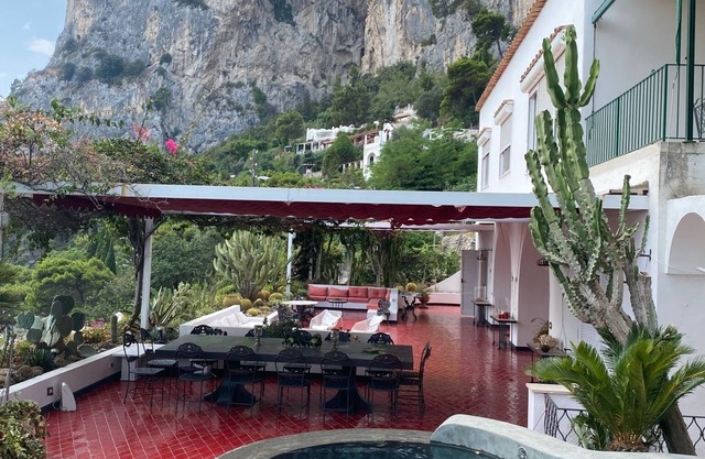 Villa in the Mediterranean tradition with high craftsmanship research
