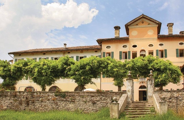 Pintoresco apartamento en Santa Giustina con jardín