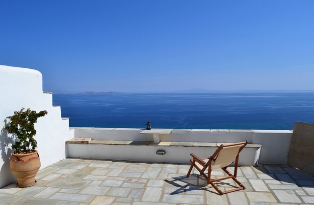 Villa Ioanna - Vacation Houses for Rent Close to the Beach