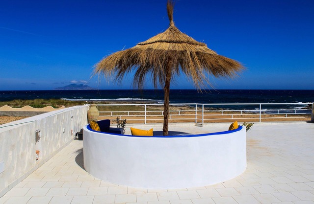 Villa Island Zembra