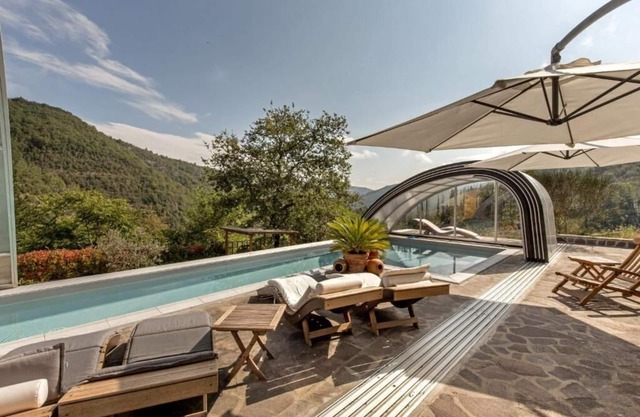 Villa DeiMori LaMassa en exclusiva piscina climatizada