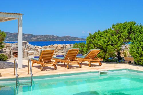 Villa Itaca - Swimming pool by the Sea
