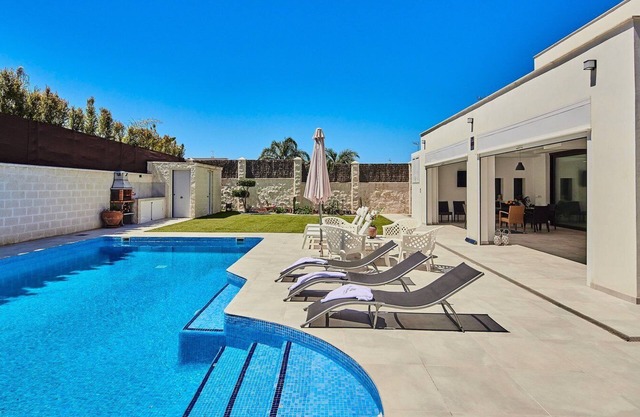 Villa Italia 16 Conil de la Frontera by Ruralidays