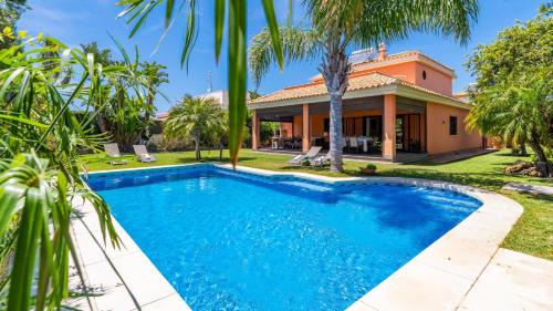 Villa Italia Conil de la Frontera by Ruralidays