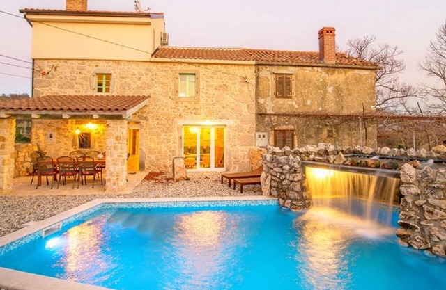 Villa Ivy (V6181-K1) - Garica