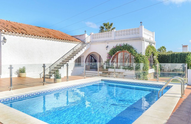 Villa 'Jardin Tropical' con piscina privada, jardín A/C y Wi-Fi