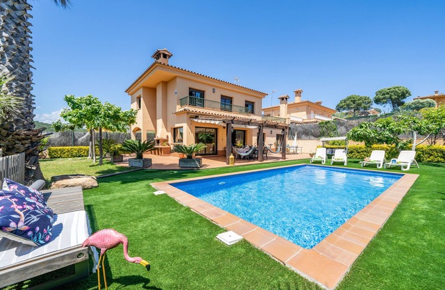 VILLA JARUCO LUX, POOL, NETFLIX, RELAX AND COMFORT