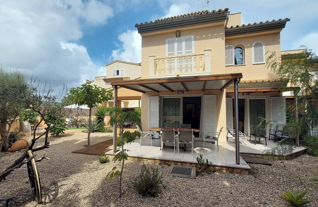 Casa Cala Bona cerca de la playa con terraza y BBQ