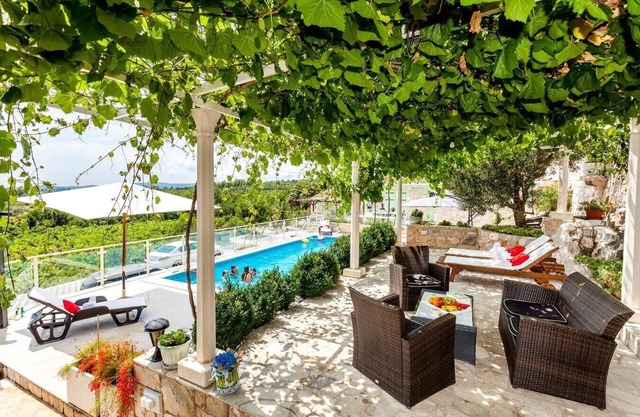 Villa Jelka - Private villa with pool, Orebic