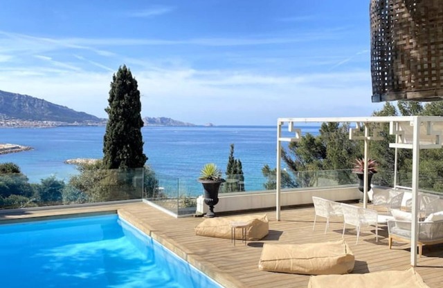 VILLA JFK