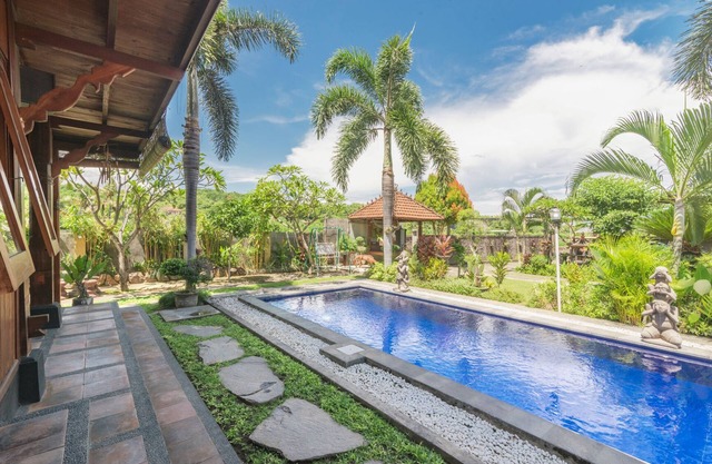 Villa Joglo Catu - Private Pool, Green Village, And Rice Field View