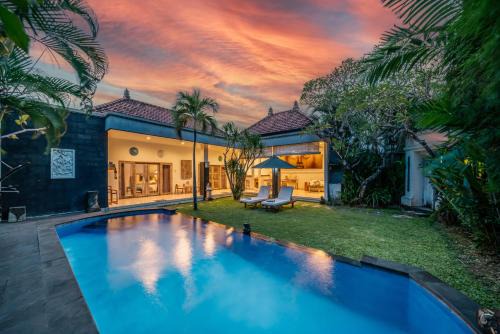 Villa Kangaroo Seminyak next to double six beach