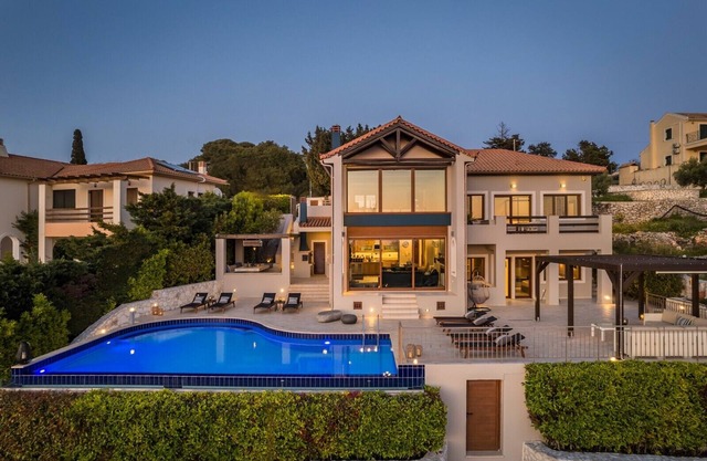 Villa Karmaniolos