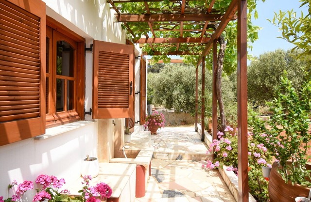 Villa Karmilos - Una villa familiar cerca del mar de Creta y las montañas.