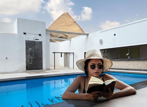 Villa Khufu Pyramids Hotel