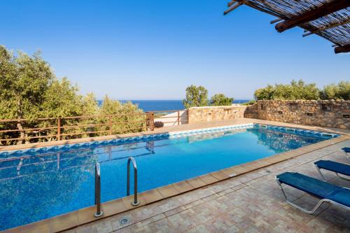 Villa Kimothoe with Private Pool, only 20 min to Elafonissi Beach