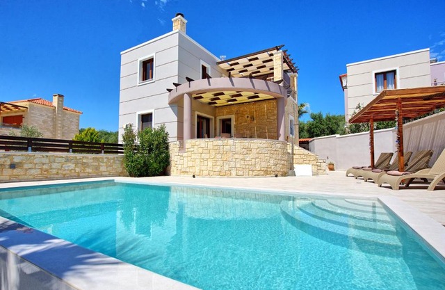 Villa Kostantina by PosarelliVillas