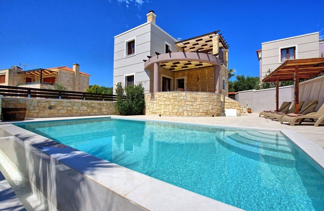 Villa en Kalívai con 2 habitaciones, capacidad 4