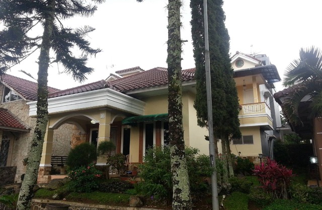 Villa Kota Bunga Cosmos