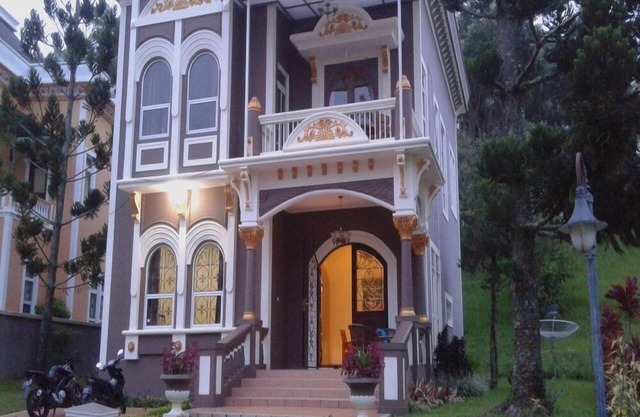 Villa Kota Bunga Dandelion
