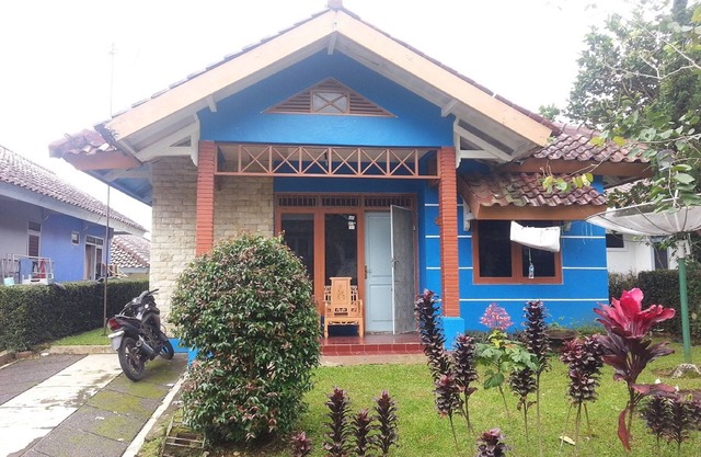 Villa Kota Bunga Gladiol