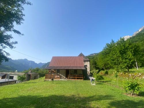 Villa KRONI