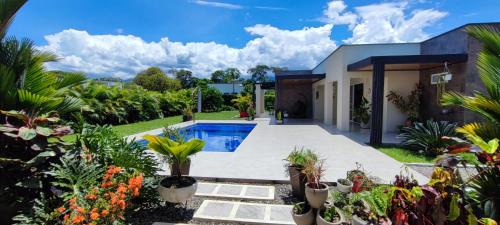 Villa La Carolina - Descanso de Lujo