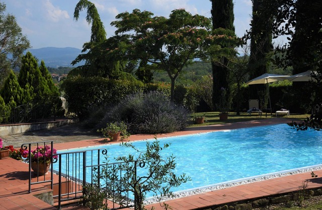 Villa La Grotta