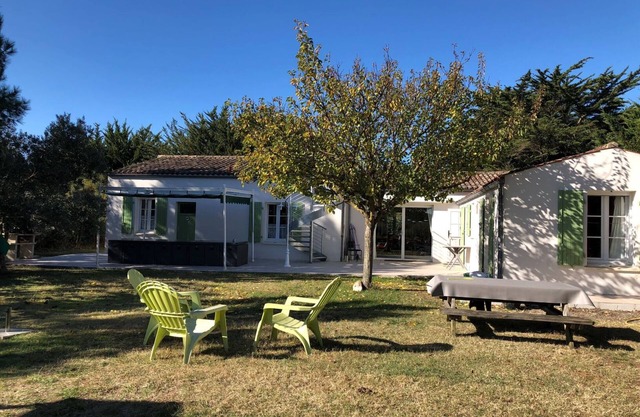 Villa La Léinade – Espaciosa, Totalmente Equipada, Ideal para Familias y Grupos