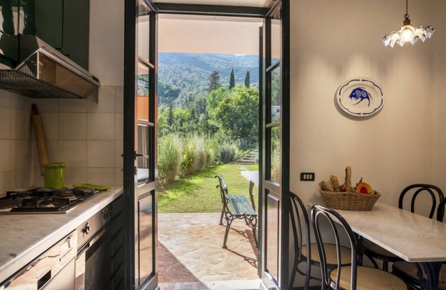 Villa La Loggia with pool 30 meter from the sea