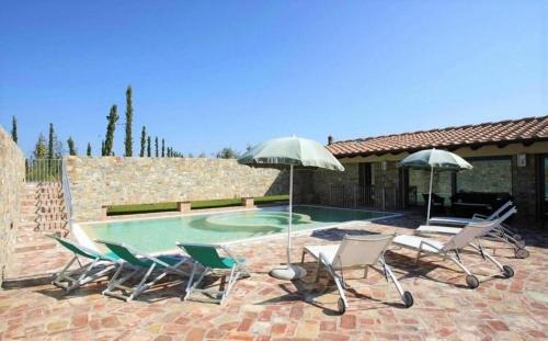 Villa La Tabaccaia by Halldis
