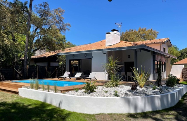 https:/www.mylittlevilla.com/seignosse+40+maison+location-vacances+r24727682.html?marche=1 et transaction url=location-vac.