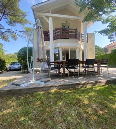 VILLA LACANAU OCÉAN DANS LE GOLF
