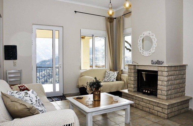 Villa Lakki The View
