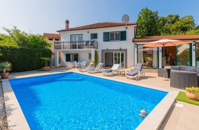 Villa Lara by Villas Guide