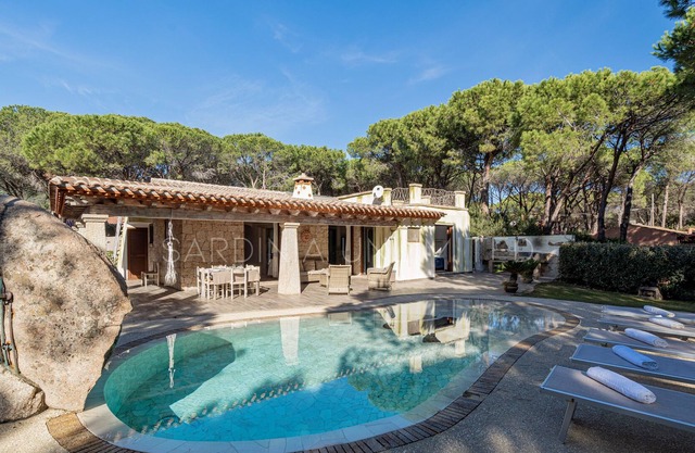 Villa en Budoni con 4 habitaciones, capacidad 8