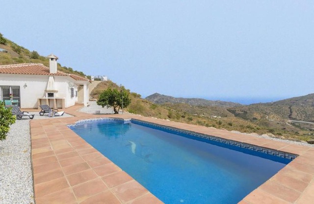 Villa Las Reinas Arenas by Ruralidays